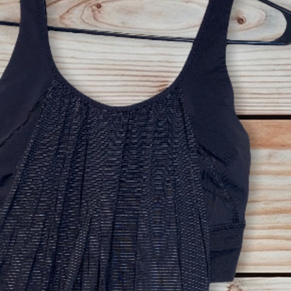Lululemon summer sport multi layer tank top size 6 - Picture 3 of 7